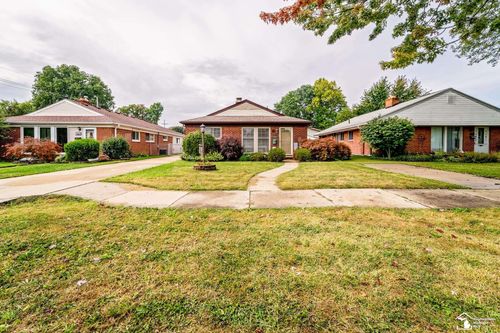 7954 Oak St Street, Taylor, MI, 48180 | Card Image