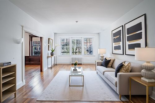 apt-2-12 Gibbs St, Brookline, MA, 02446-6091 | Card Image