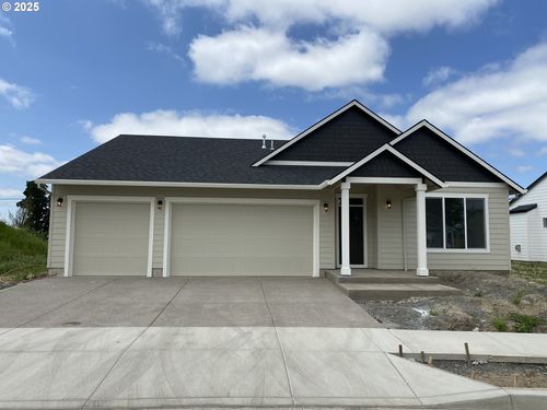 669 Parker Loop, Silverton, OR, 97381 | Card Image