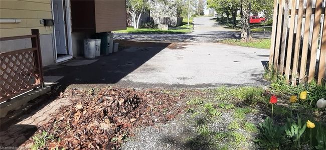 111 Calderwood Dr, House other with 3 bedrooms, 2 bathrooms and 4 parking in Kingston ON | Image 7