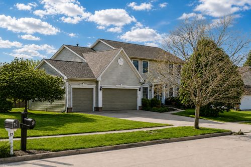 5 Greythorne Cir, Bloomington, IL, 61704-2923 | Card Image