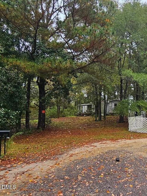 1712 Cleghorn Cir, Hope Mills, NC, 28348-9167 | Card Image