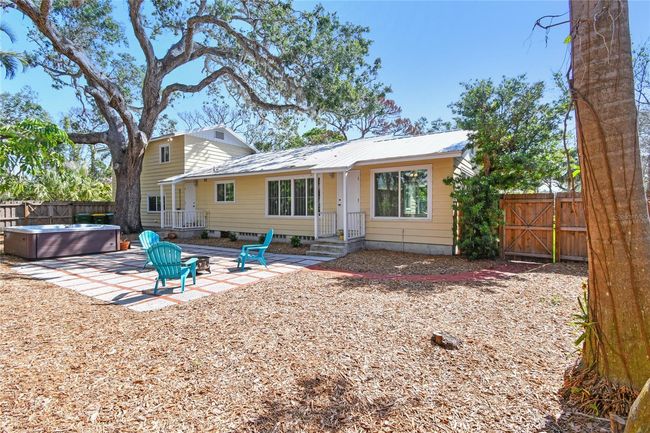 3001 Bay Shore Cir, House other with 2 bedrooms, 2 bathrooms and null parking in SARASOTA FL | Image 8