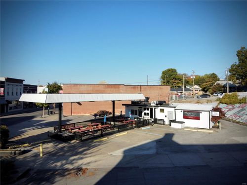 600 Broadway St, Cape Girardeau, MO, 63701-5606 | Card Image