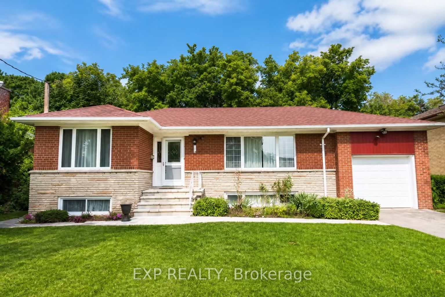 Residential Lease in Toronto C13 5