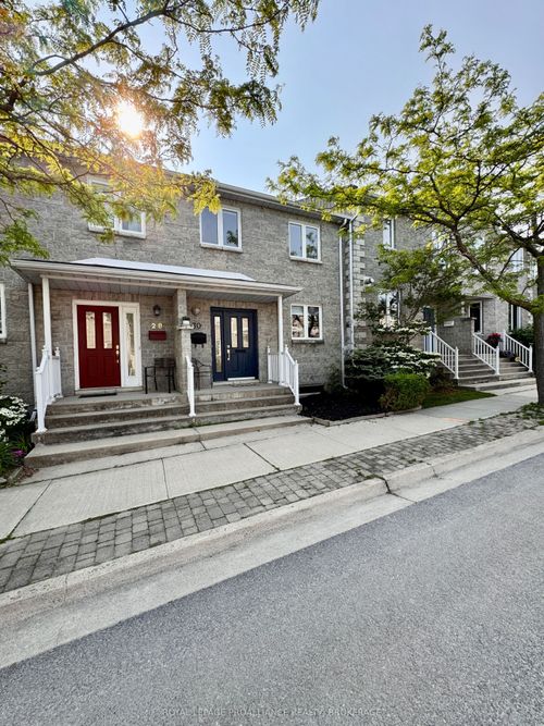 30 Yonge St, Kingston, ON, K7M1E3 | Card Image