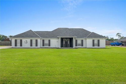 616 Josh St, Lake Charles, LA, 70611-5351 | Card Image