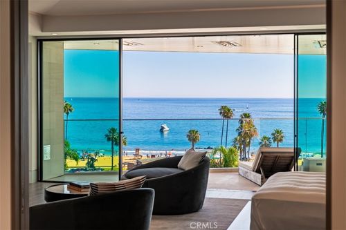 2928 Ocean Blvd, Corona del Mar, CA, 92625-3233 | Card Image