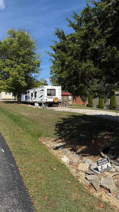 11121 Palm Dr, Brookville, IN, 47012-5142 | Card Image