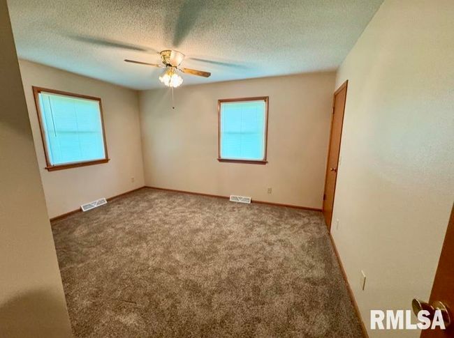 1492 45 Th St, House other with 3 bedrooms, 2 bathrooms and null parking in New Boston IL | Image 20