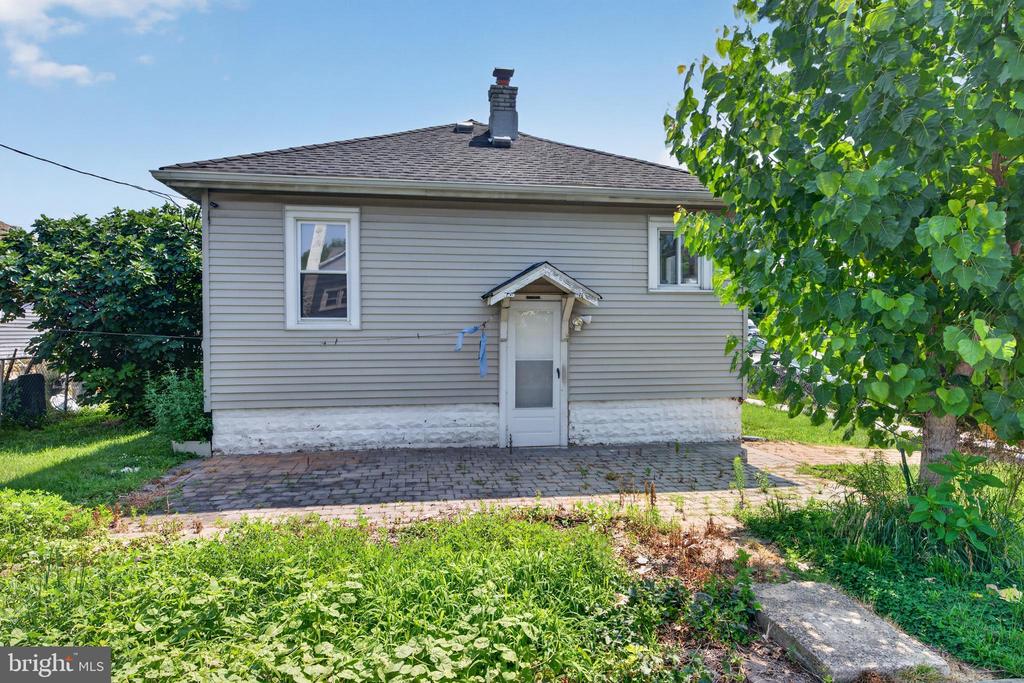 Residential in OAKLYN 3