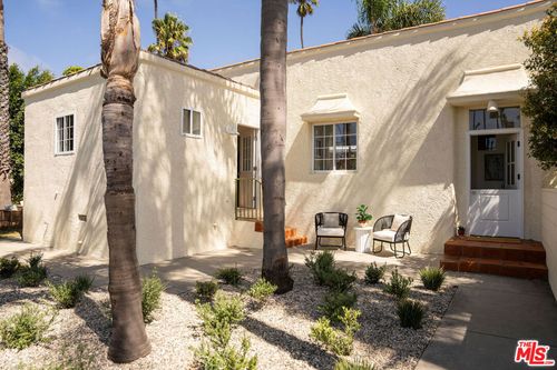 2300 Pisani Pl, Venice, CA, 90291-3816 | Card Image