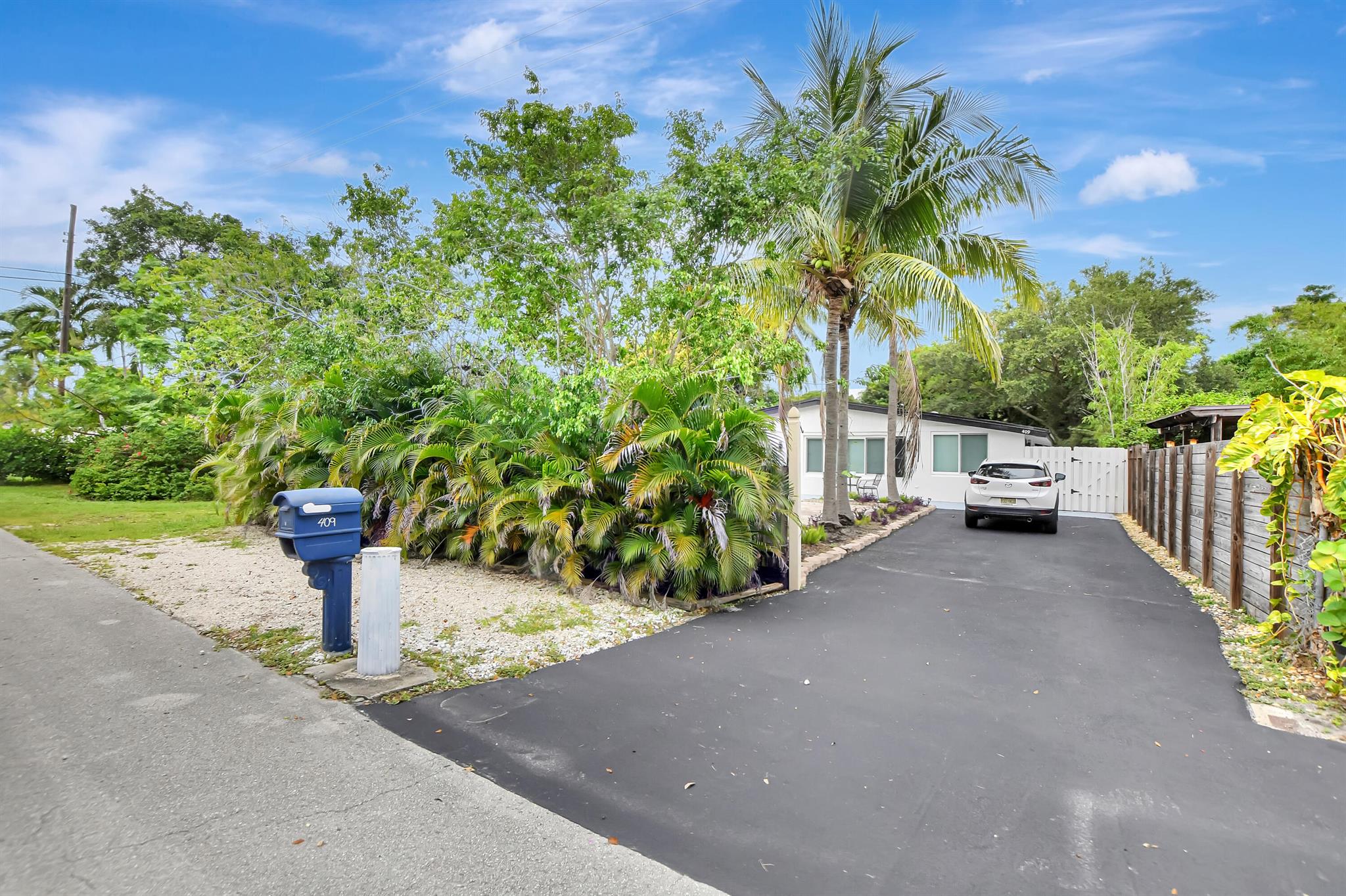Manchester St, Boca Raton, FL 33487