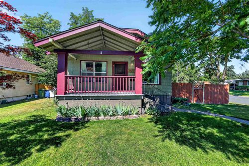 3927 N Jefferson St, Spokane, WA, 99205-1202 | Card Image
