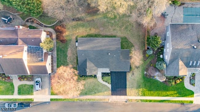 185 Colonial Rd, House other with 5 bedrooms, 3 bathrooms and null parking in Emerson NJ | Image 39