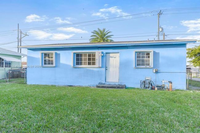 5320 Sw 18 Th St, House other with 3 bedrooms, 1 bathrooms and null parking in West Park FL | Image 19