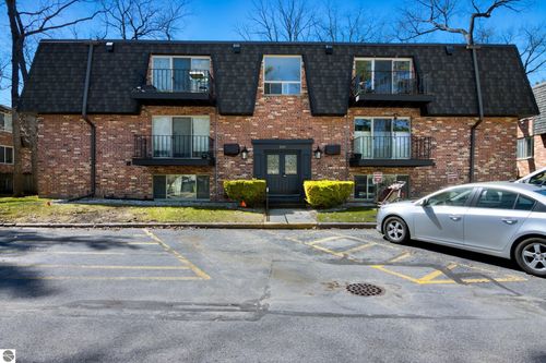 2-209 Fair St, Traverse City, MI, 49686-2945 | Card Image