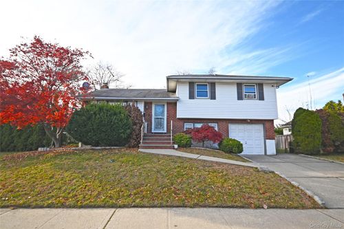 89 Osborne Rd, W Hempstead, NY, 11552-1301 | Card Image