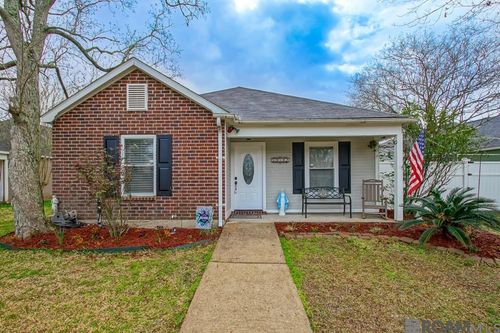 17172 Deer Meadow Ave, Baton Rouge, LA, 70816-1788 | Card Image