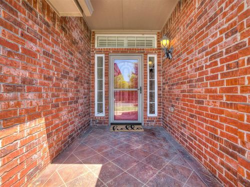 11116 Lake Park Dr, Oklahoma City, OK, 73170-4496 | Card Image