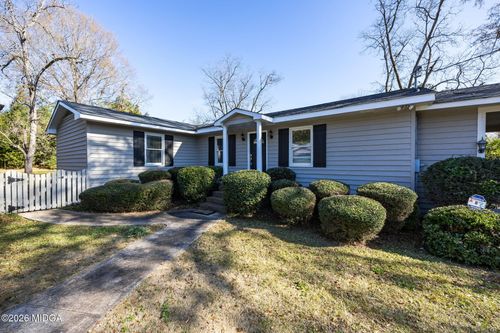155 W Johnston St, Forsyth, GA, 31029-2050 | Card Image