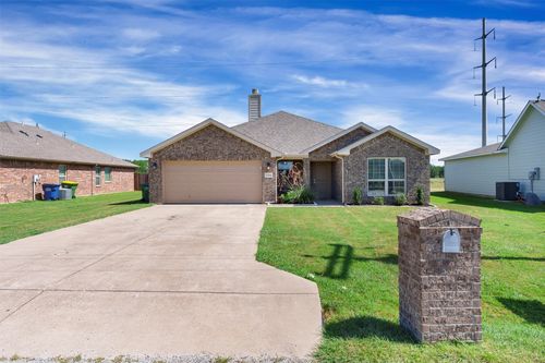 7304 Mistletoe Trl, Granbury, TX, 76048-3312 | Card Image