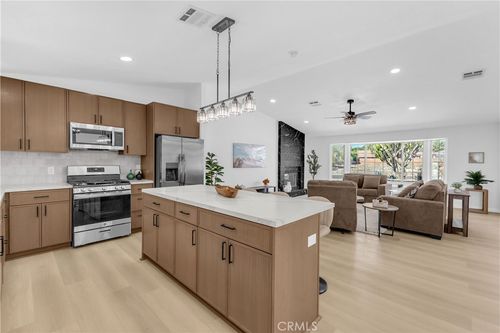 9740 Capiland Rd, Desert Hot Springs, CA, 92240-1141 | Card Image