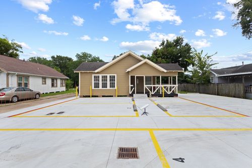 1117 Marion St, Port Neches, TX, 77651-2731 | Card Image