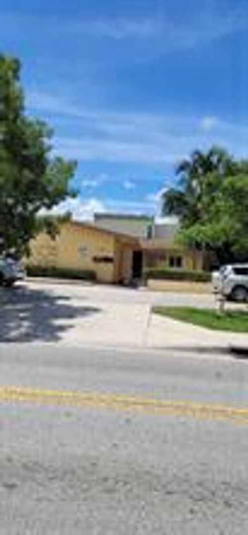 5-1119 Nw 6th Ave, Pompano Beach, FL, 33060-5307 | Card Image