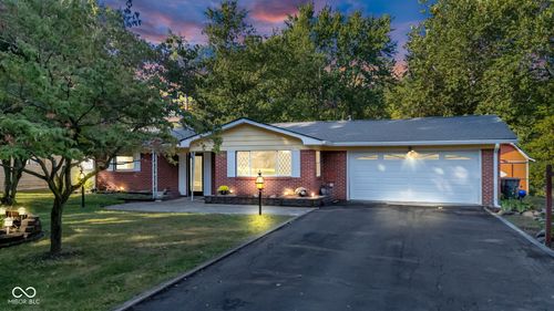 9809 W Sunset Ln, Elwood, IN, 46036-8829 | Card Image