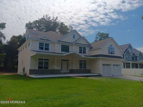 817 Naryshkin Way, Toms River, NJ, 08753-5732 | Card Image