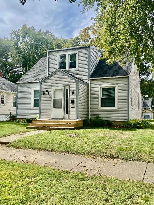 811 S Elm Avenue, Kankakee, IL, 60901 | Card Image
