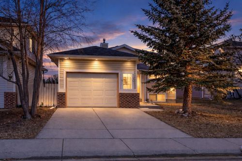 120 Creek Gardens Pl Nw, Airdrie, AB, T4B2P7 | Card Image