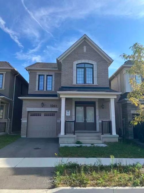 1261 Manitou Way, Milton, ON, L9E2A7 | Card Image