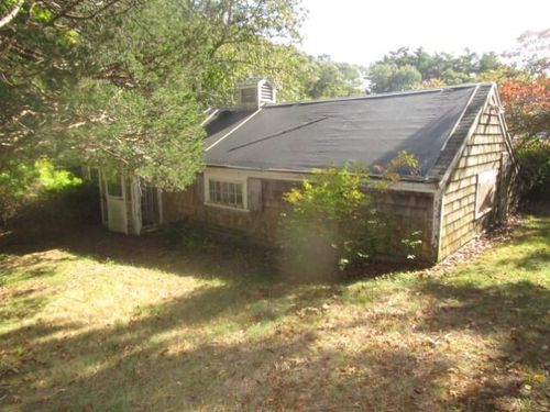 41 Lewis Point Rd, Bourne, MA, 02532-5611 | Card Image