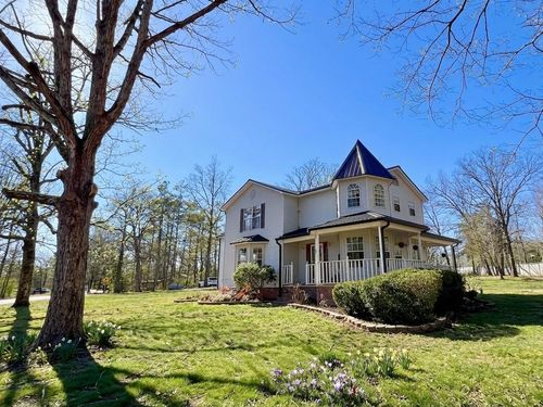225 Sticine Rd, Guys, TN, 38339-5209 | Card Image