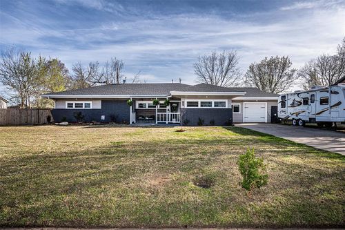 905 Lee Avenue, Seminole, OK, 74868 | Card Image
