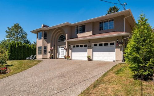 4338 Viewmont Ave, Saanich, BC, V8Z1H9 | Card Image