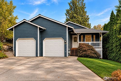 919 Ryan Ct, Snohomish, WA, 98290-2490 | Card Image