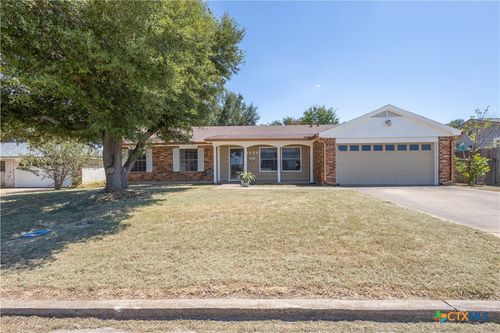 1504 W 6th St, Mc Gregor, TX, 76657-1909 | Card Image
