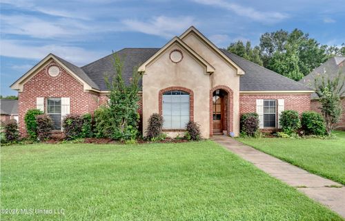 117 Stillhouse Creek Dr, Madison, MS, 39110-6943 | Card Image