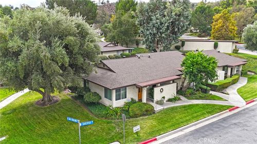 unit-a-26360 Oakspur Dr, Newhall, CA, 91321-4321 | Card Image
