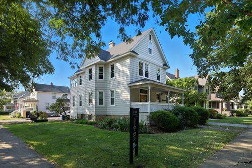 709 Bell Ave, La Grange, IL, 60525-5906 | Card Image