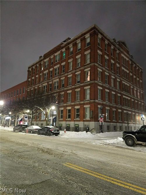 apt-311-408 W Saint Clair Ave, Cleveland, OH, 44113-1518 | Card Image