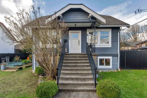 125 N Gilmore Ave, Burnaby, BC, V5C1V6 | Card Image