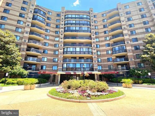 unit-207-8340 Greensboro Dr, MCLEAN, VA, 22102-3536 | Card Image