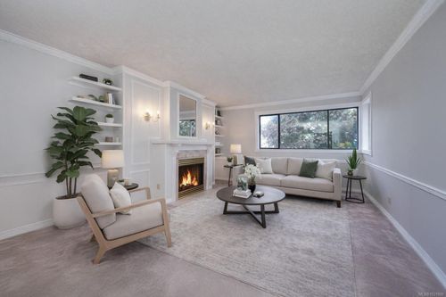 1335 Rudlin St, Victoria, BC, V8V3R9 | Card Image