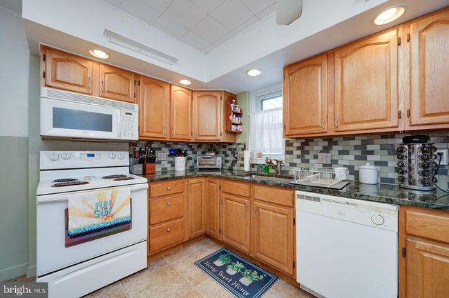 130 W Poplar St, Home with 3 bedrooms, 2 bathrooms and null parking in FLEETWOOD PA | Image 17