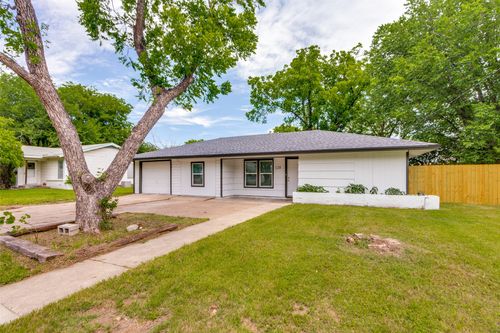 128 Nw Lorna St, Burleson, TX, 76028-4108 | Card Image