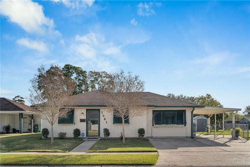 1061 Price Dr, Harvey, LA, 70058-4917 | Card Image